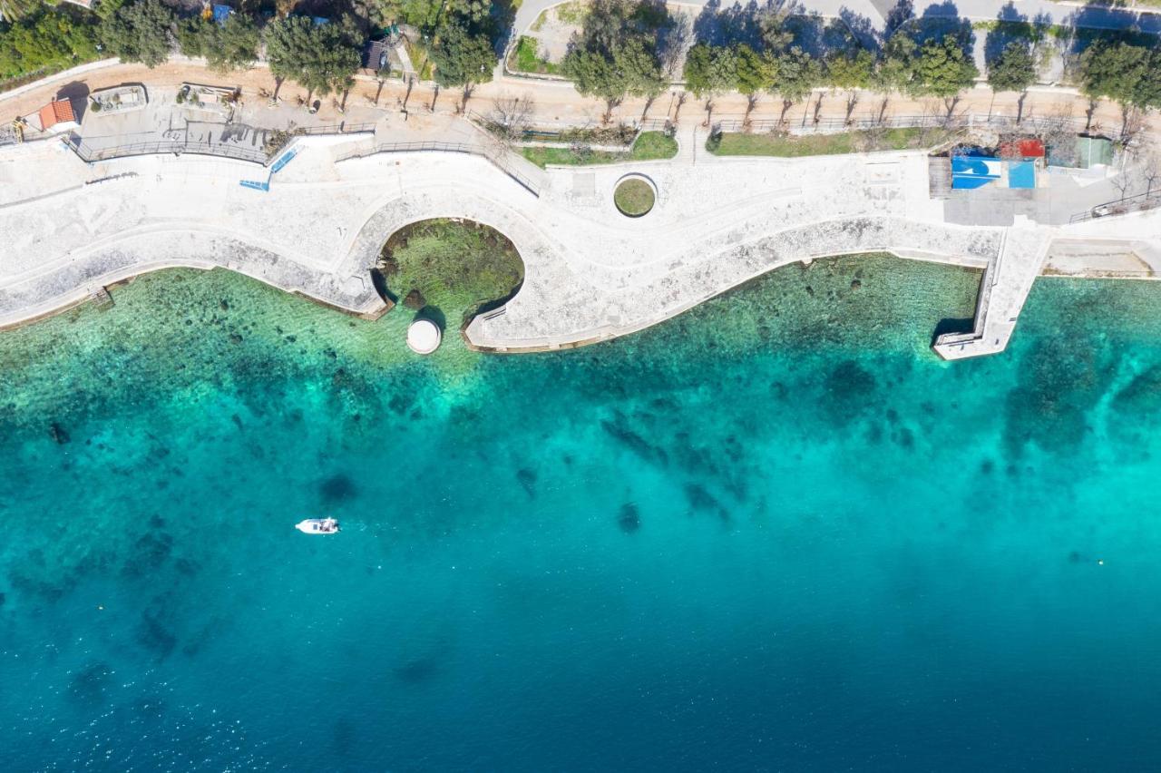 Mediteran Travel Mobile Homes Uvala Slana セルツェ エクステリア 写真