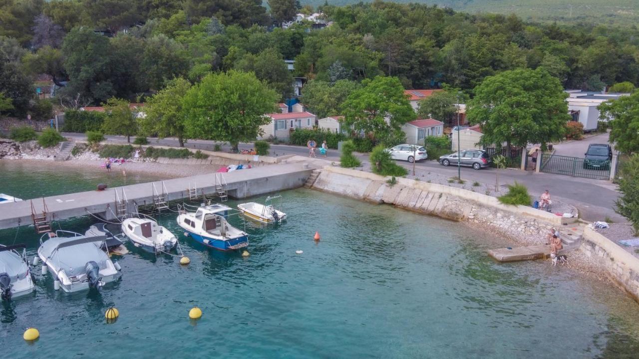 Mediteran Travel Mobile Homes Uvala Slana セルツェ エクステリア 写真